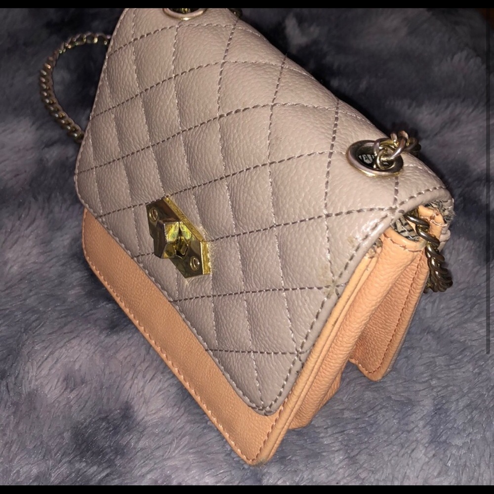 Small Purse✨👛 - Picture 2 of 2